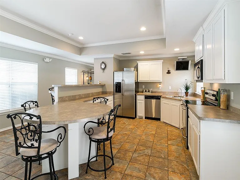 Residences at Holly Oaks — Photo 11