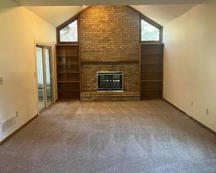 7609 Johntimm Ct — Photo 17