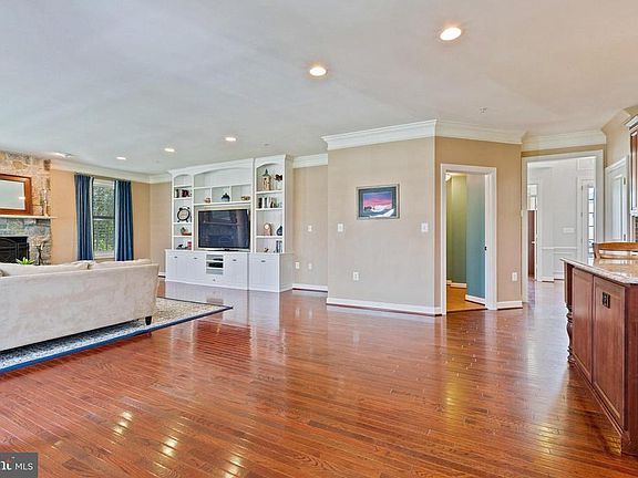 Interior General- Open floor plan