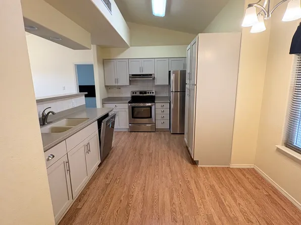 1985 Pebble Beach Rd, Las Cruces, NM 88011