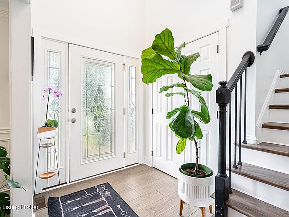 4th image of 4116 Brook Farm Pl