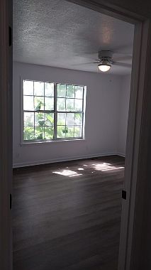 3rd image of 317 Bailey Rd