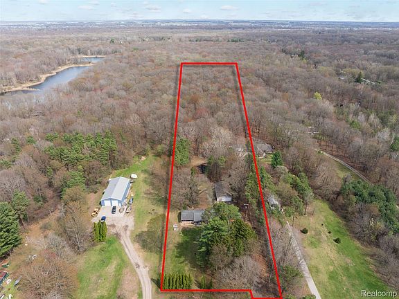 3rd image of 8639 Stone Rd