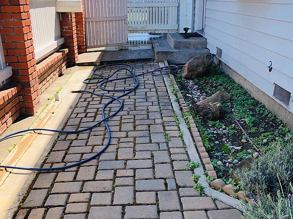 4th image of 2682 Halsey Ave