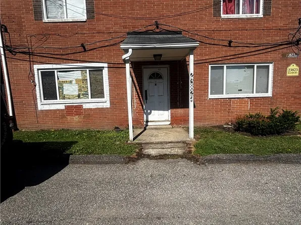 23823 Banbury Cir, Cleveland, OH 44128