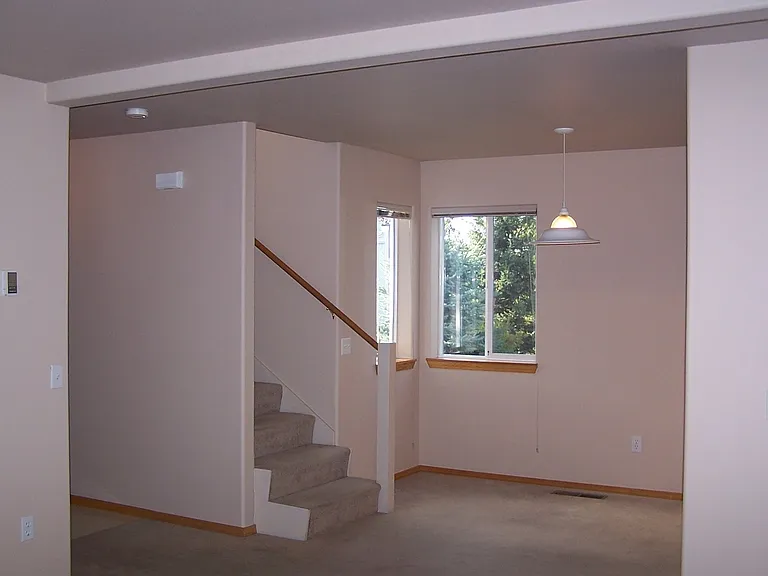 1133 NE Hidden Valley Dr #A-D — Photo 7
