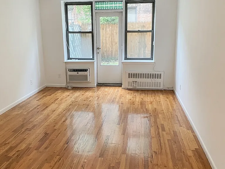 520 E 84th St #1A — Photo 1
