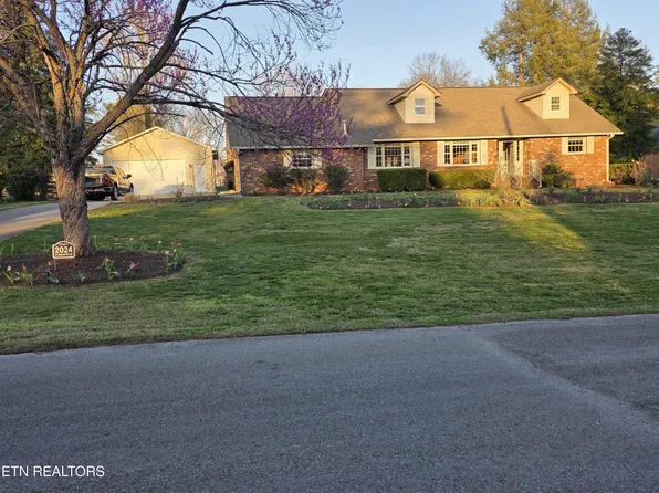 2024 W Velmetta Cir, Knoxville, TN 37920