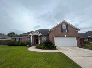 127 Taylor Ct, Richmond Hill, GA 31324