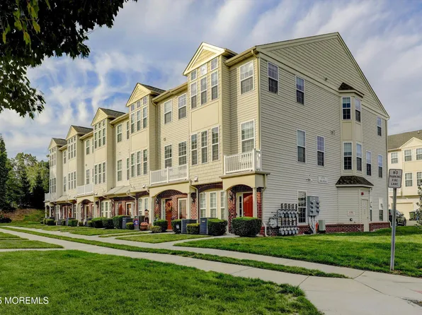 30 Jake Drive, Tinton Falls, NJ 07712