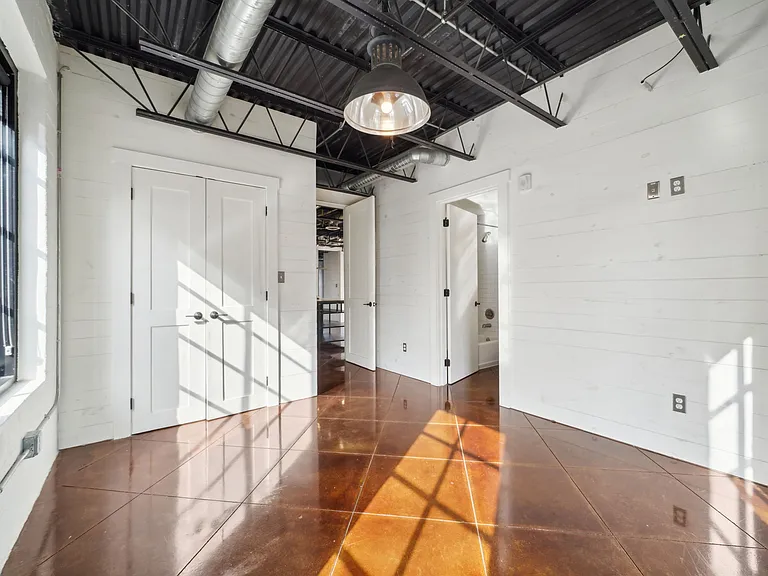 Lofts on 15th — Photo 38