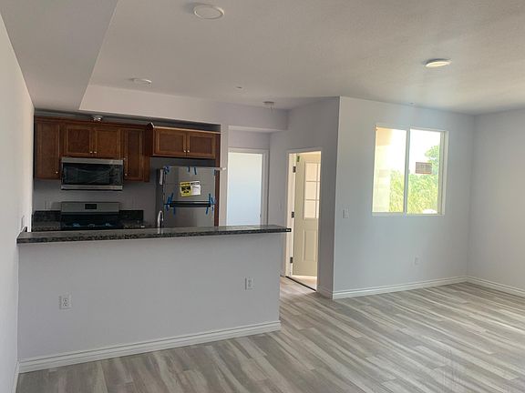 5th image of 6740 Brynhurst Ave #203