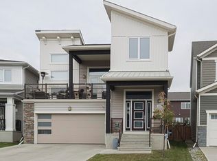 2011 201st St NW, Edmonton, AB T6M 0X7