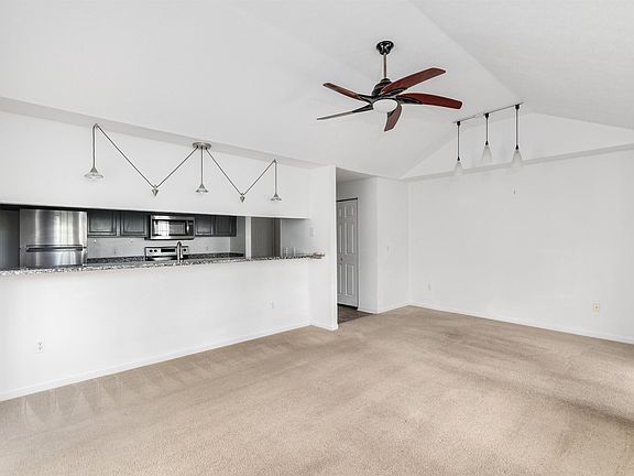 4th image of 1297 Heatherwood Ln