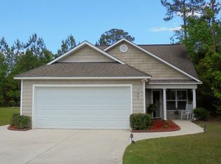 130 Holly Tree Ln, Hampstead, NC 28443