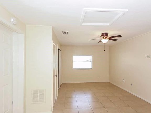5th image of 3239 Bainbridge Dr