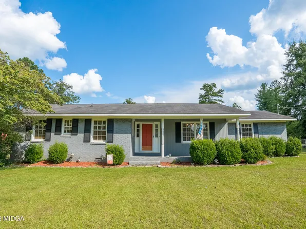 211 Virginia Cir, Jeffersonville, GA 31044