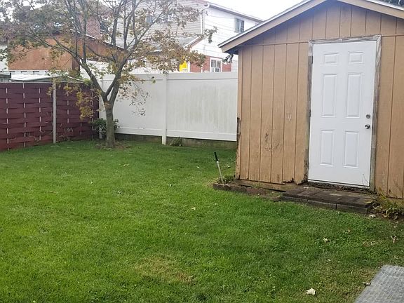 4th image of 11438 144th St