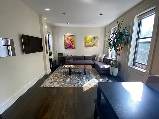 Rented by Triumph Property Group | media 6