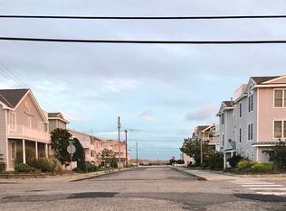 302 50th St, Ocean City, NJ 08226