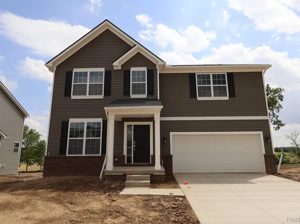 2768 Silo Dr, Saline, MI 48176