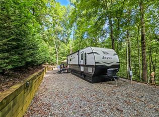 477 10th St, Ellijay, GA 30540