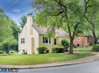801 Calhoun St, Charlottesville, VA 22901