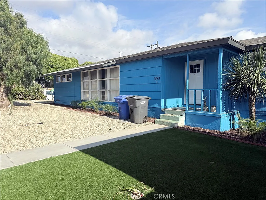3 bed, 1359 sqft, $4,200 — Photo 1