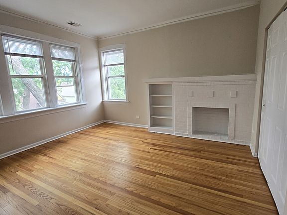 2nd image of 3747 W Sunnyside Ave APT 3