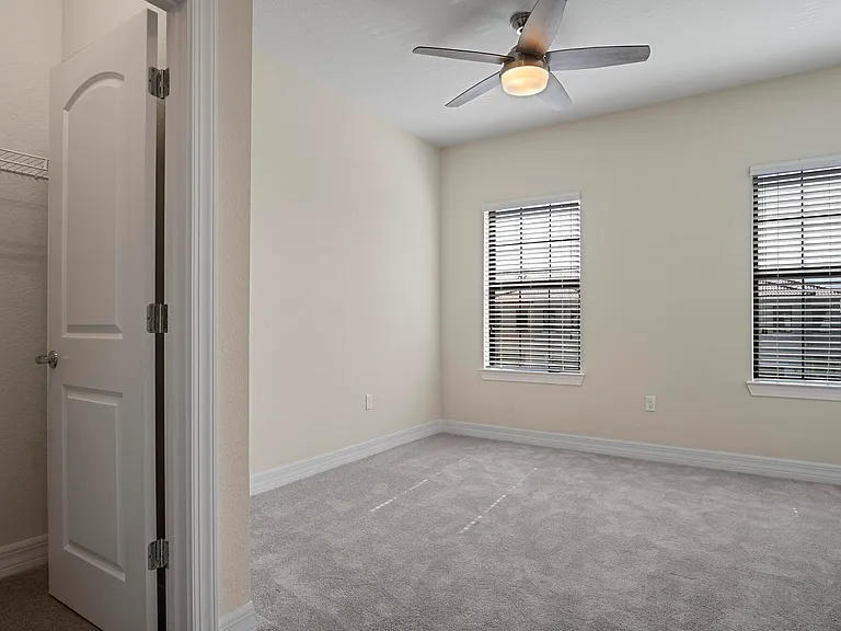 4837 Chantilly Rd — Photo 7