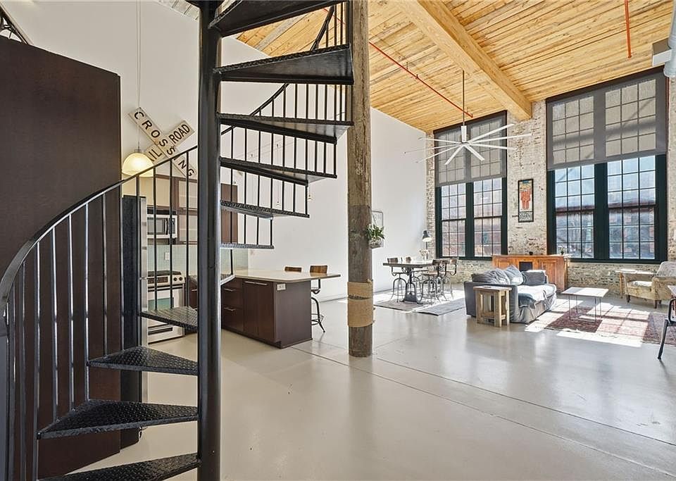 1st image of 170 Boulevard Se #212E