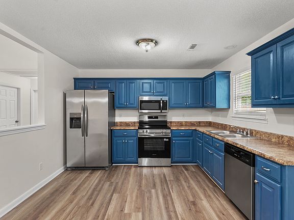 4th image of 41 New Harmony Rd