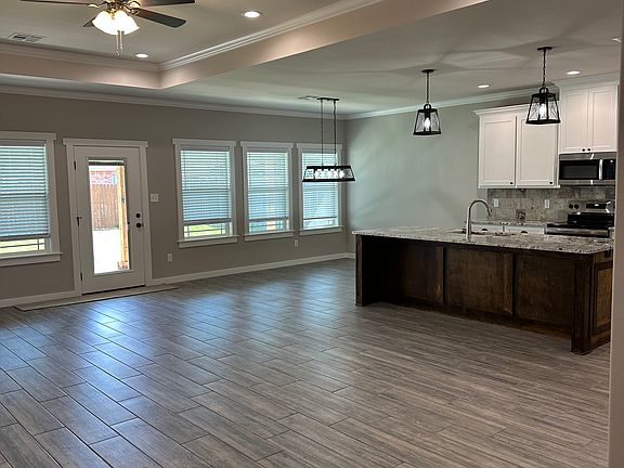 5th image of 6009 Vista Del Sol