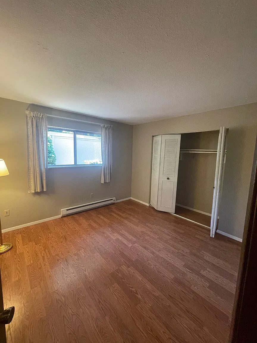 19074 Walling Cir APT 1 photo 1