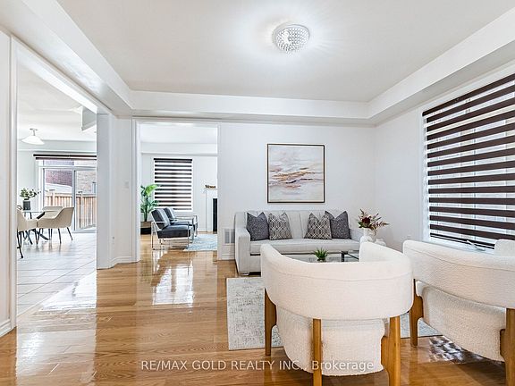 5th image of 44 Roulette Cres