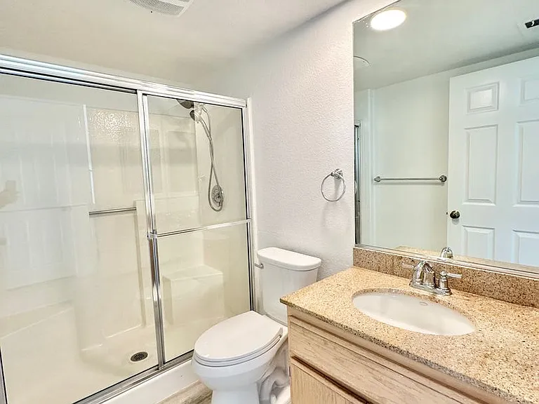 266 Royal Glen Dr — Photo 30