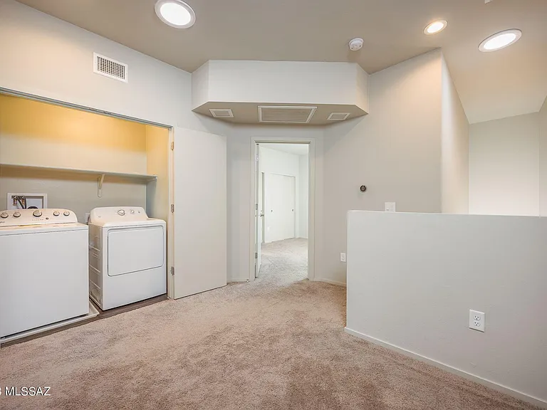 848 E Park Modern Dr — Photo 12