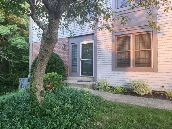218 Shaker Heights Ln, Crestview Hills, KY 41017