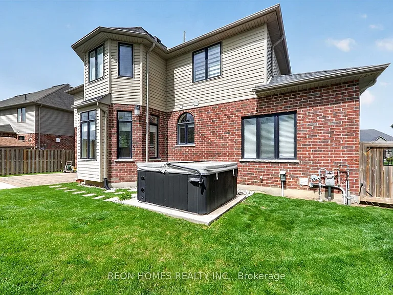 2192 Callingham Dr — Photo 34