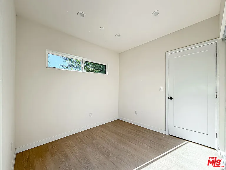2619 Veteran Ave — Photo 14