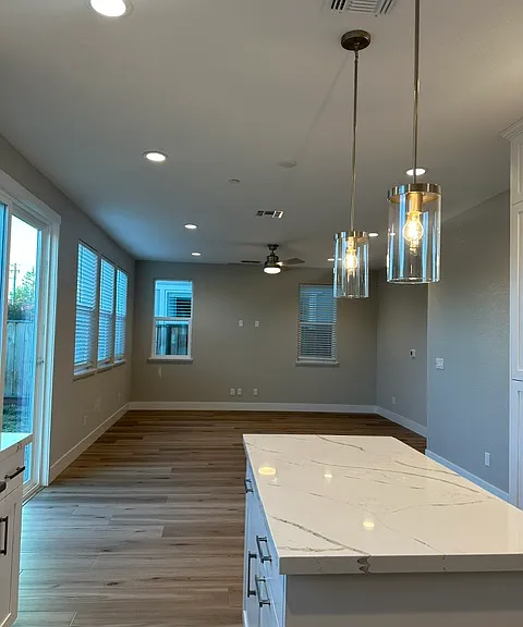 481 Sanchez Ct — Photo 13