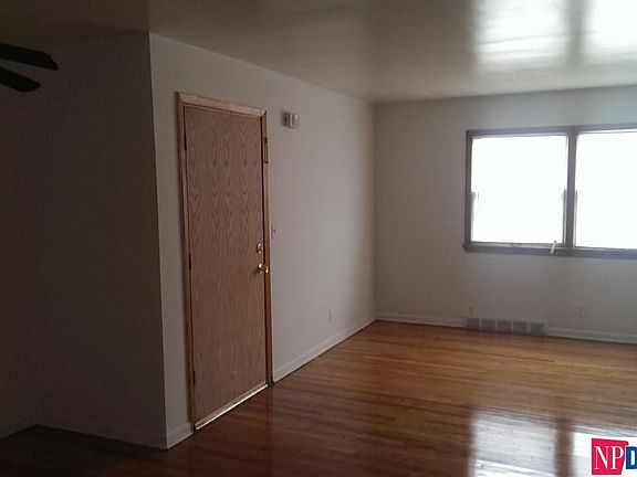 2nd image of 3401 California St APT 3