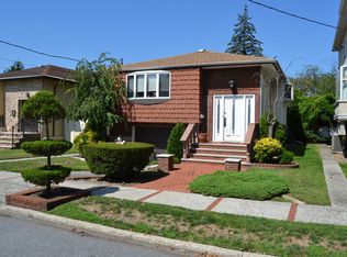 31 Bassett Ave, Brooklyn, NY 11234