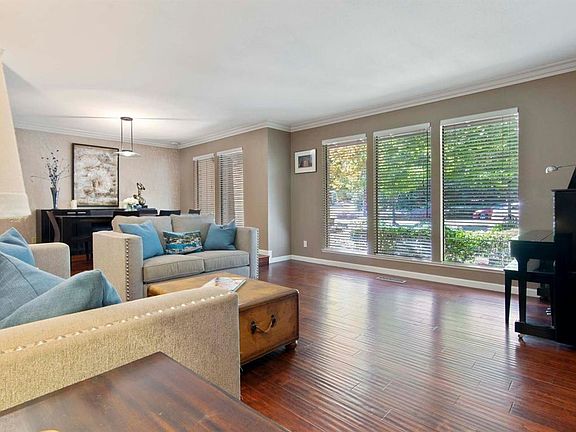 3rd image of 4100 Thistledown Dr