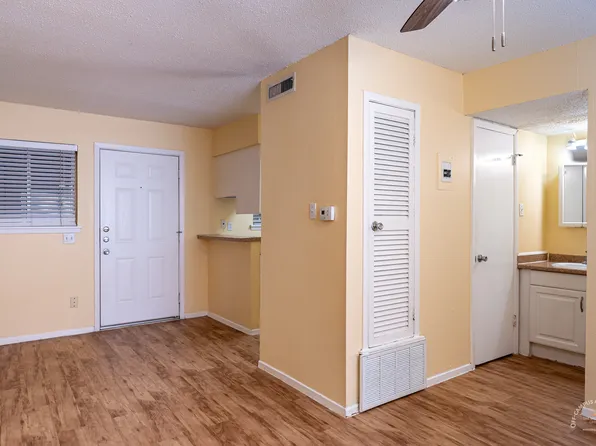 Monticello Studios Hyde Park