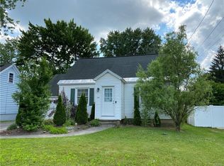 204 Helen St, North Syracuse, NY 13212