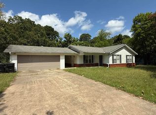 1313 Silver Falls Rd, Longview, TX 75604