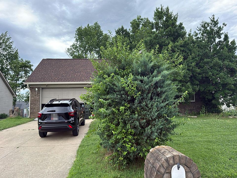 1st image of 3571 Peach Tree St