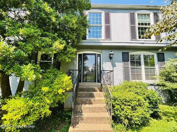 7005 Green Spring Dr, Green Spring, KY 40241