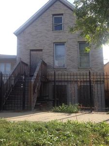 3743 S Hermitage Ave, Chicago, IL, 60609